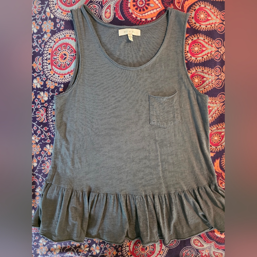 Gray Ruffled Tank Top - Picture 2 of 5